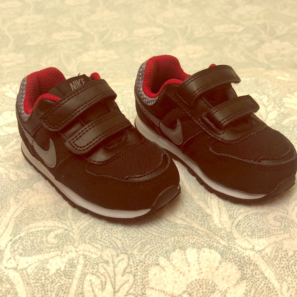 Nike size 6C. Black in perfect condition.